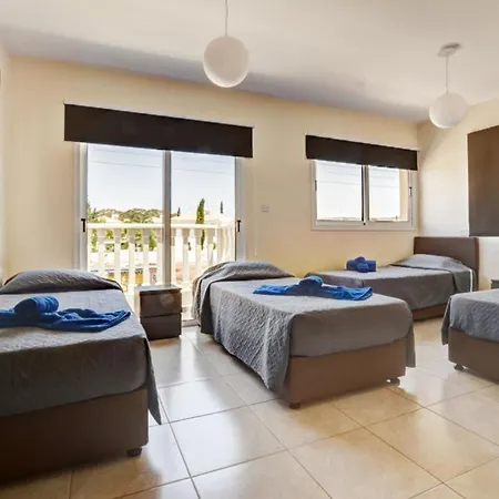 Nissi Gold * Ayia Napa